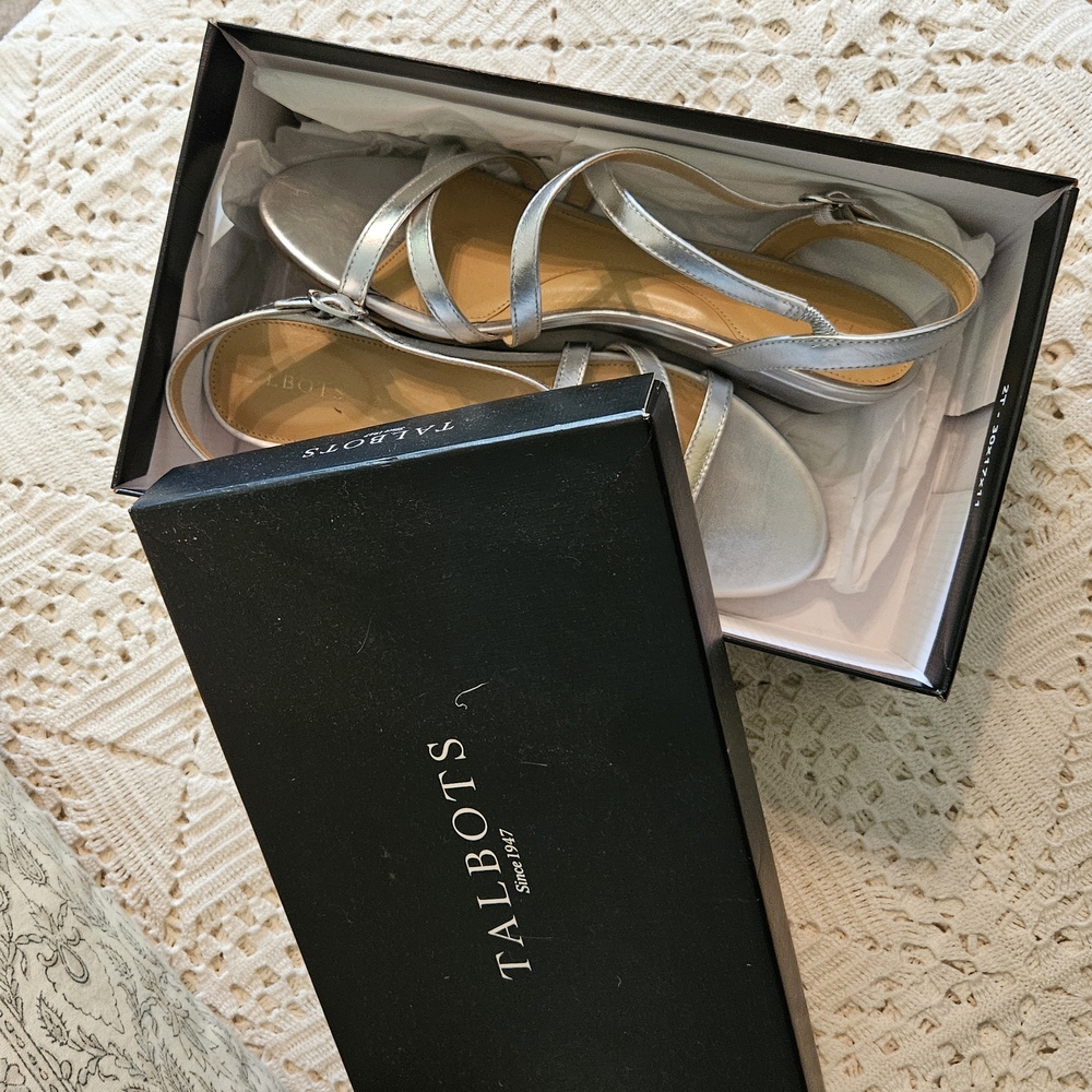 Talbots Silver Strappy Sandals Elegant Design